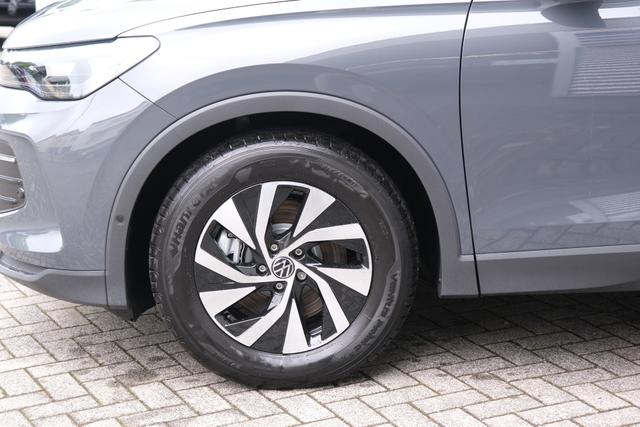 VW Tiguan Life Delfingrau Metallic 