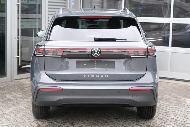 VW Tiguan Life Delfingrau Metallic 