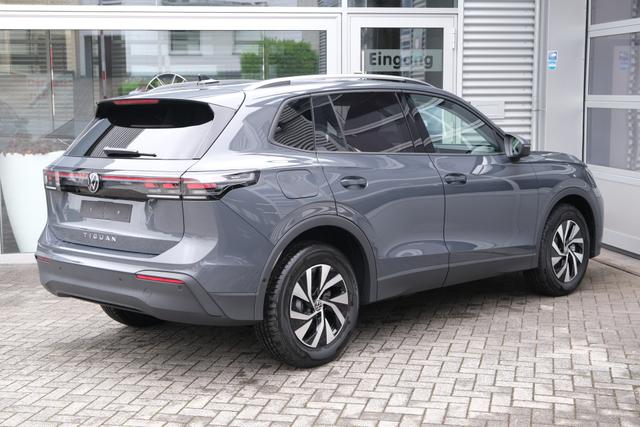 VW Tiguan Life Delfingrau Metallic 