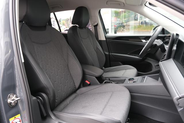 VW Tiguan Life Delfingrau Metallic 