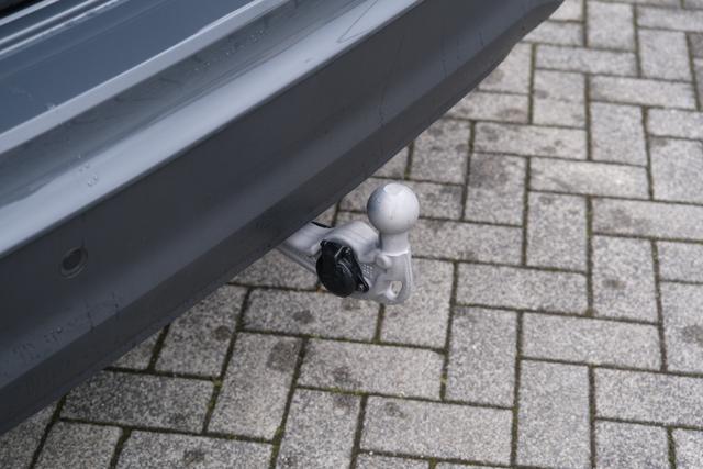 VW Tiguan Life Delfingrau Metallic 