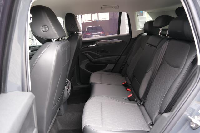 VW Tiguan Life Delfingrau Metallic 