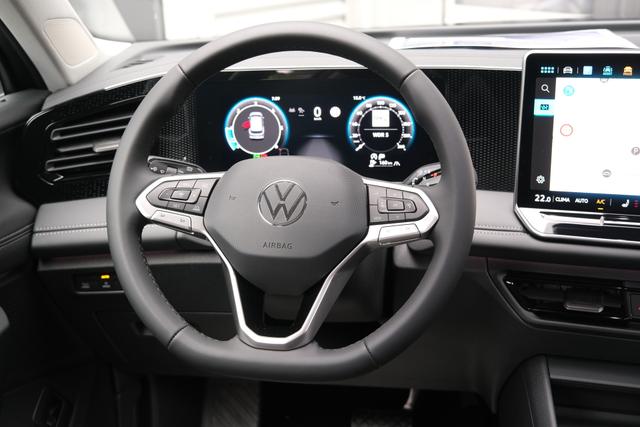 VW Tiguan Life Delfingrau Metallic 