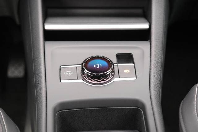 VW Tiguan Life Delfingrau Metallic 