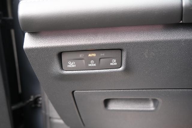 VW Tiguan Life Delfingrau Metallic 