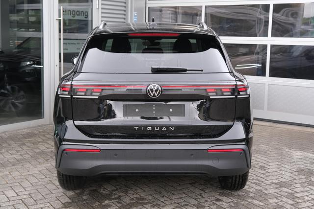 VW Tiguan Life Grendalischwarz Metallic 