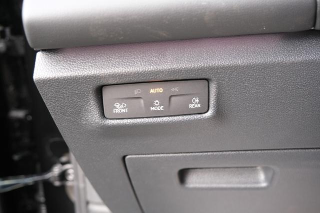 VW Tiguan Life Grendalischwarz Metallic 