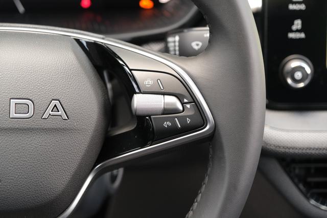 Skoda Fabia Selection Schwarz 