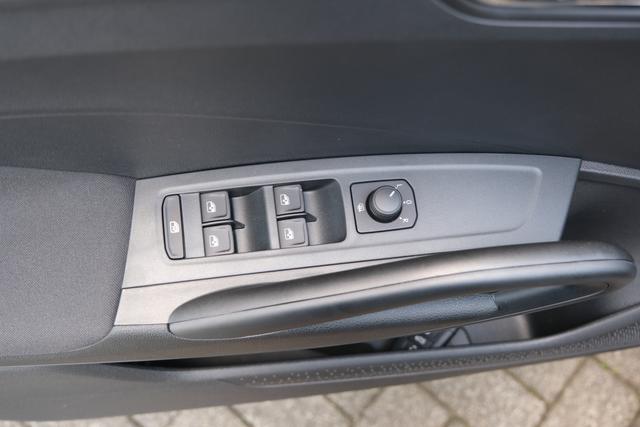 Skoda Fabia Selection Schwarz 