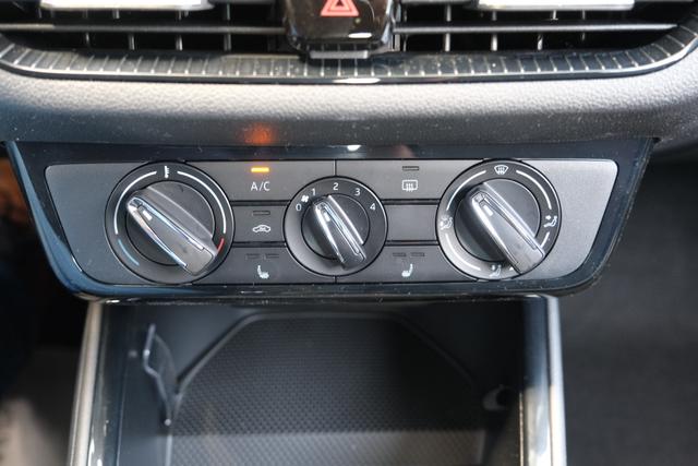 Skoda Fabia Selection Schwarz 
