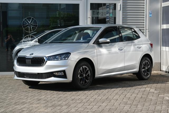 Skoda Fabia - 1.0 TSI DSG Selection Kamera LED APP-Navi Climatronic