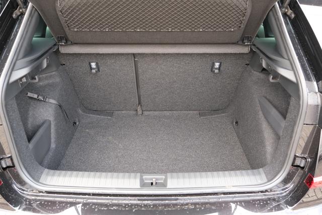 Skoda Kamiq Monte Carlo Schwarz DSG 