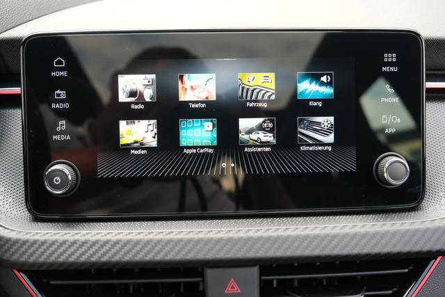 Skoda Kamiq Monte Carlo Schwarz DSG 