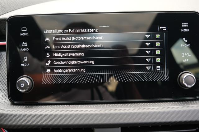 Skoda Kamiq Monte Carlo Schwarz DSG 