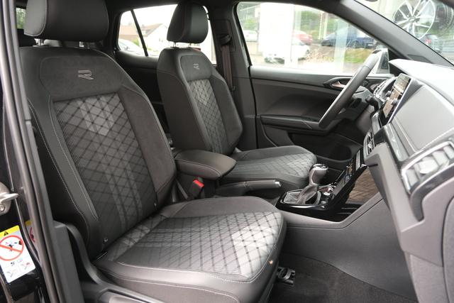 VW T-Cross R-Line Deep Black Perleffekt 