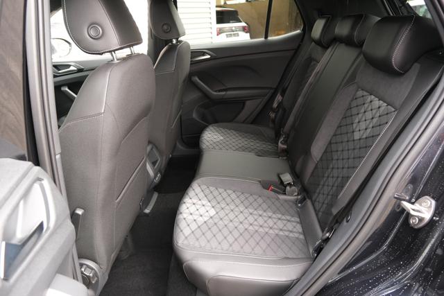 VW T-Cross R-Line Deep Black Perleffekt 
