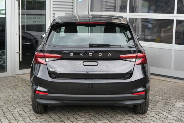 Skoda Fabia Selection Schwarz 