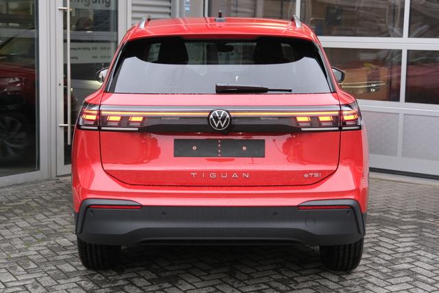 VW Tiguan Rot