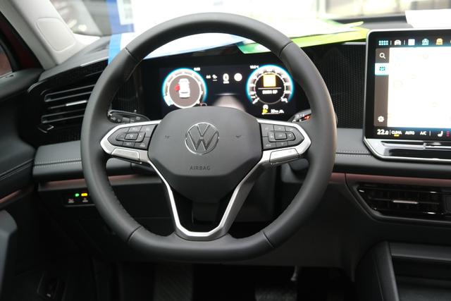 VW Tiguan Rot