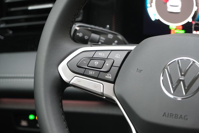 VW Tiguan Rot