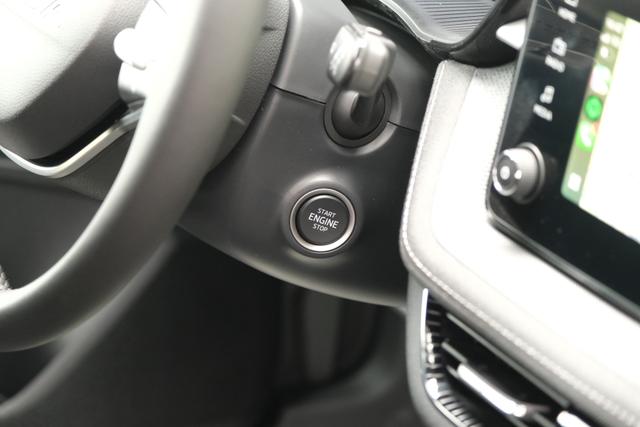 Skoda Fabia Selection Schwarz 