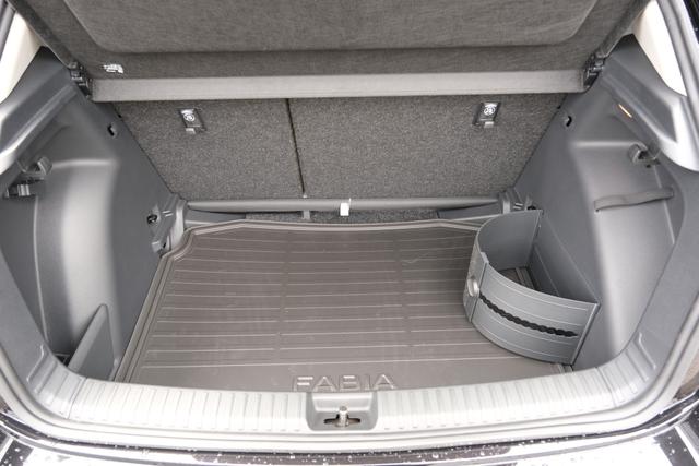 Skoda Fabia Selection Schwarz 