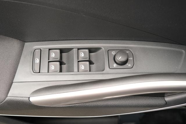 Skoda Fabia Selection Schwarz 