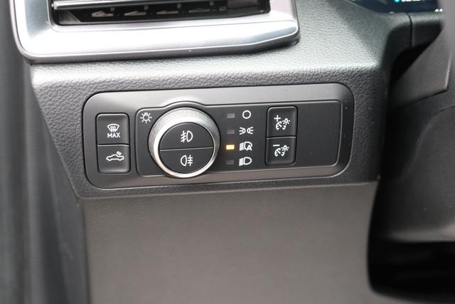 VW Amarok Bright Beige Metallic V6