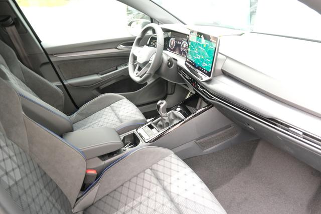 Volkswagen Golf 1.5 TSI R-Line AHK LED+ Side-Assist 360° Travel-Assist ACC Keyless 