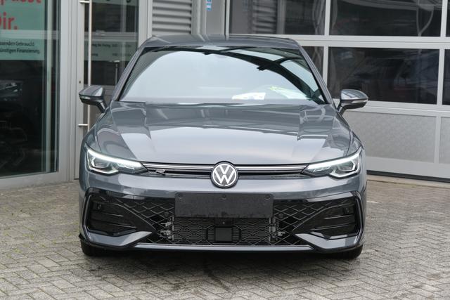 VW Golf 8 R-Line Delfin Grau 
