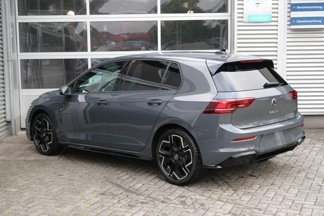 VW Golf 8 R-Line Delfin Grau 