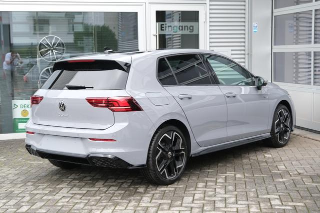VW Golf 8 R-Line Mondstein Grau 