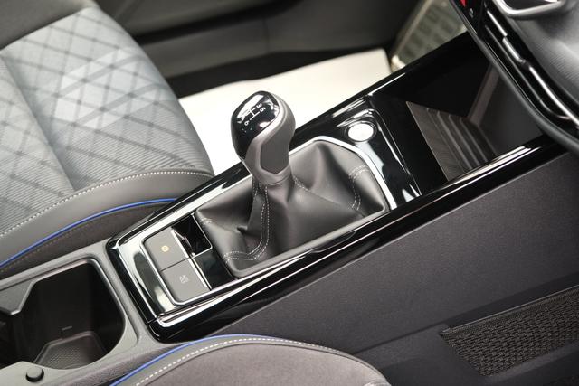 VW Golf 8 R-Line Lapiz Blau 