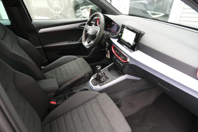 Seat Arona FR Midnight Schwarz 