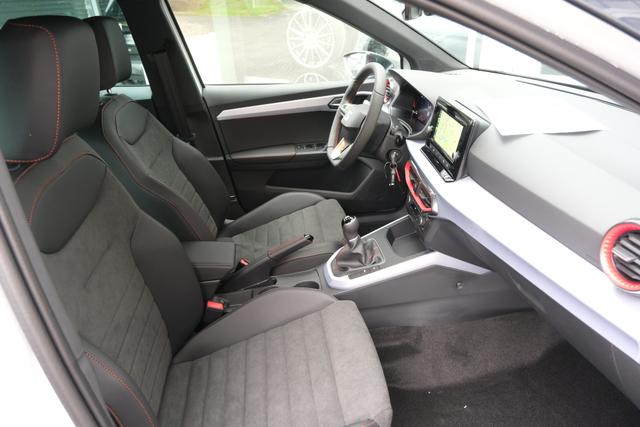 Seat Arona FR Nevada Weiß