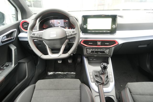 Seat Arona FR Nevada Weiß