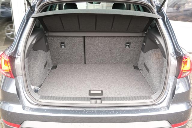 Seat Arona FR Magnetic Tech Metallic 