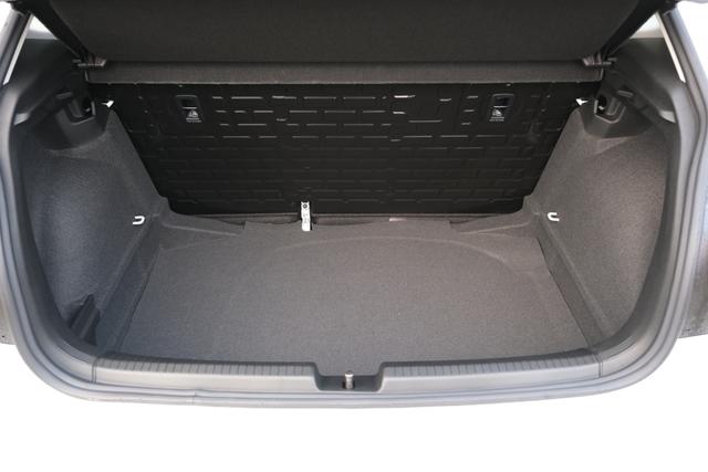 VW Polo 1.0 Pure White 