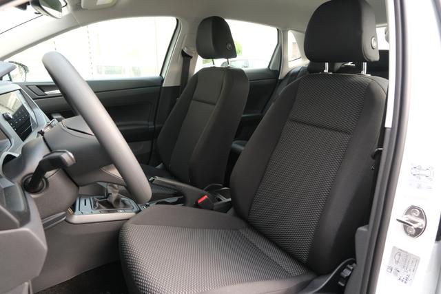 VW Polo 1.0 Pure White 