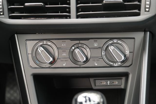 VW Polo 1.0 Reef Blau Metallic 