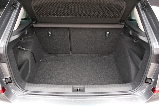 Skoda Kamiq Top Selection Graphite Grau Metallic 