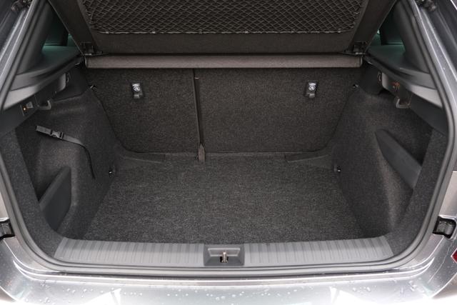 Skoda Kamiq Monte Carlo Graphite Grau 