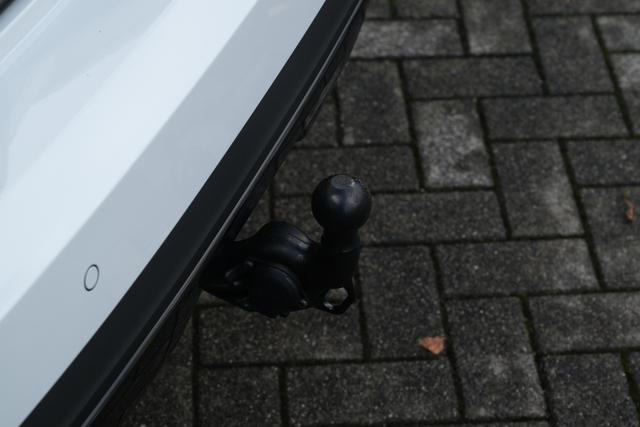 Skoda Kamiq Monte Carlo Weiß 