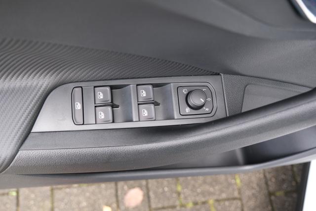 Skoda Kamiq Monte Carlo Weiß 