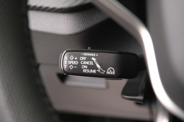 Skoda Kamiq Monte Carlo Weiß 