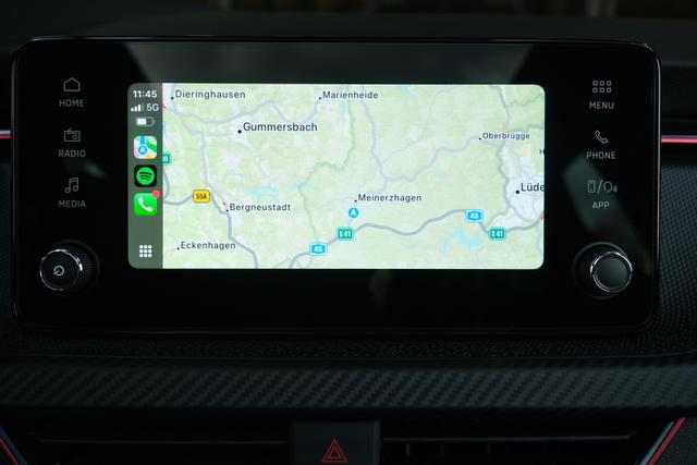 Skoda Kamiq Monte Carlo Weiß 