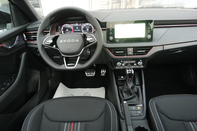 Skoda Kamiq Monte Carlo Silber Metallic 