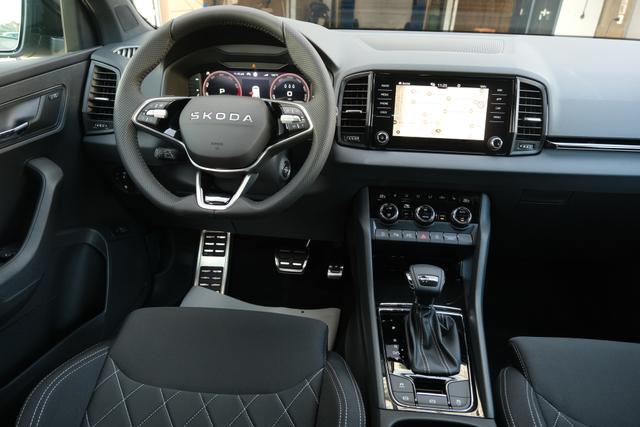 Skoda Karoq Sportline Stahl Grau 