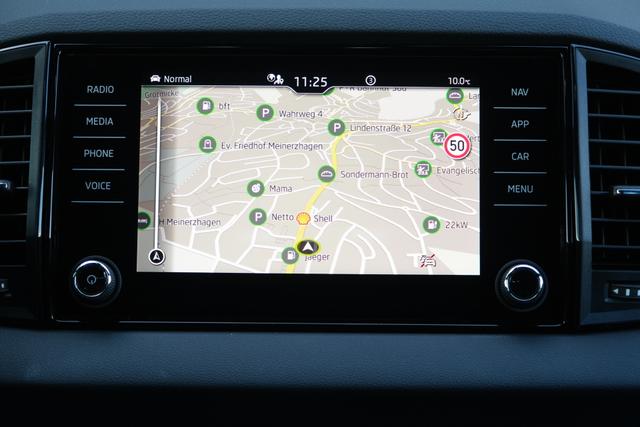 Skoda Karoq Sportline Stahl Grau 