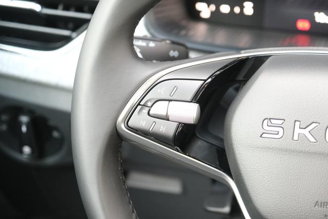 Skoda Scala Selection Black Magic 